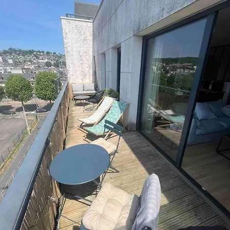 Terrasse + Parking *